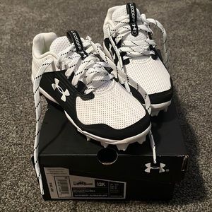 Size 13K Under Armour boys baseball Spikes - brand new/never worn